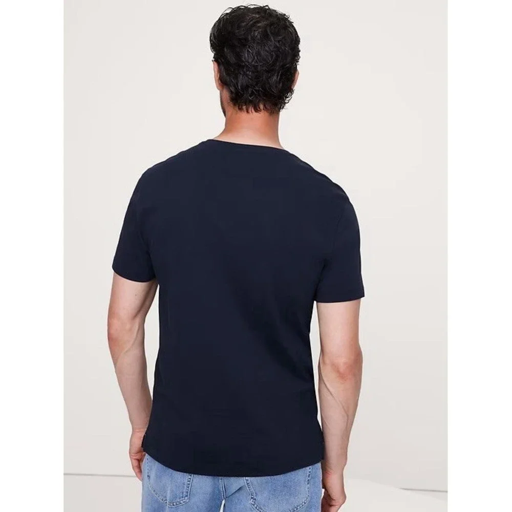 BANANA REPUBLIC LUXURY-TOUCH‎ NAVY T-SHIRT NWT SIZE L